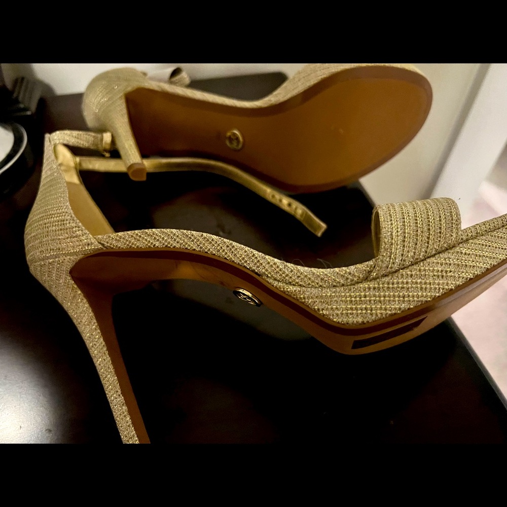 MK sandals